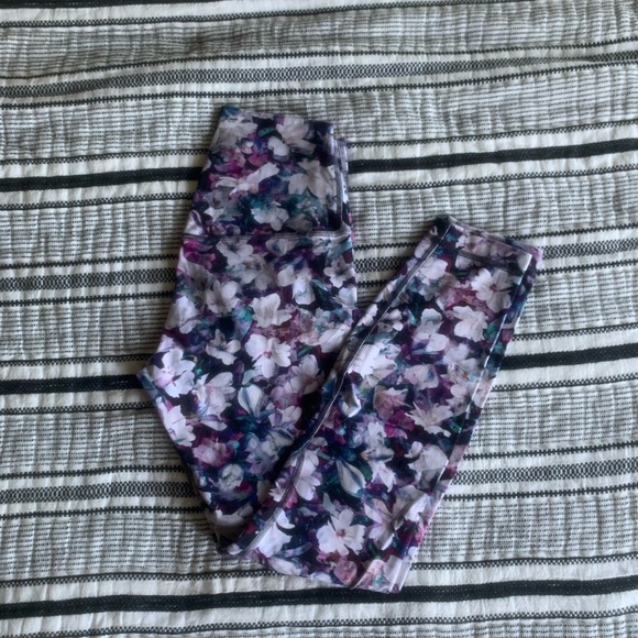 Lululemon Floral Utopia Align Leggings - Picture 1 of 5